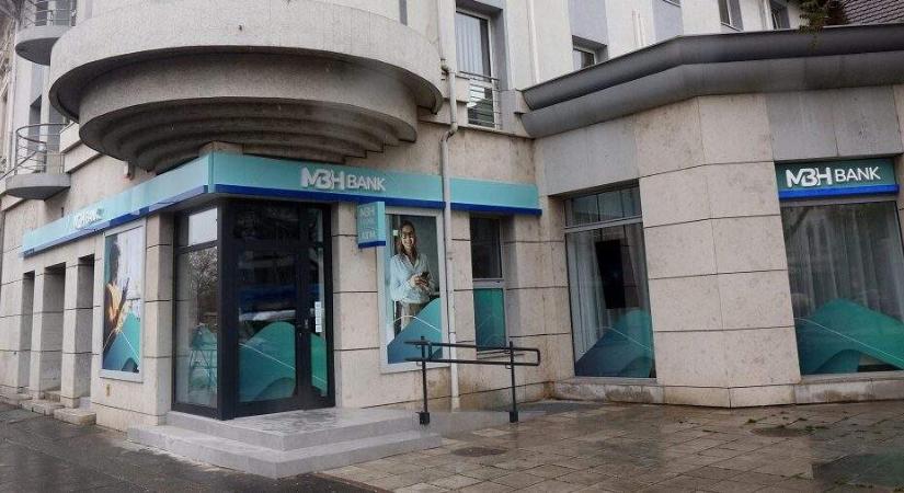 Devizahiteles döntés: az MBH Bank is állást foglalt